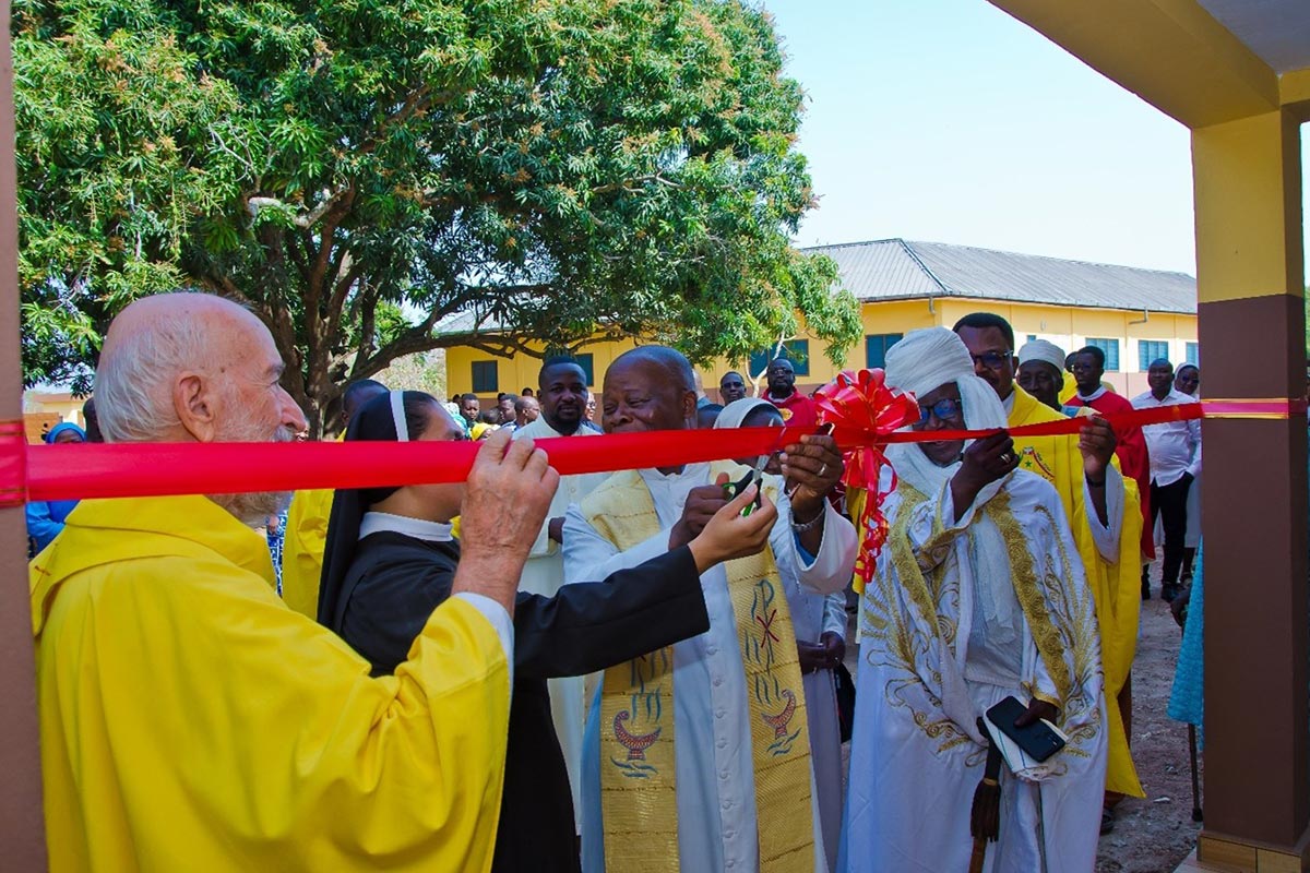 sonntag-csr-prjekt-benin-kinderschutz-zentrum-bild1